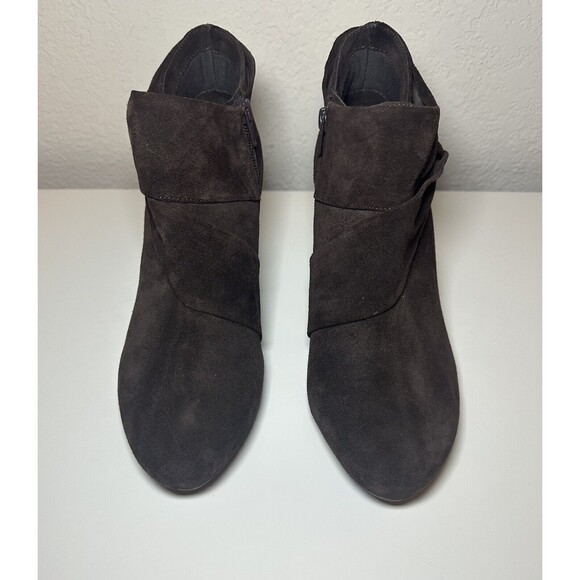 VANELi Brown Suede Chunky Heel Ankle Booties Women's SIZE 9.5 - Picture 4 of 8